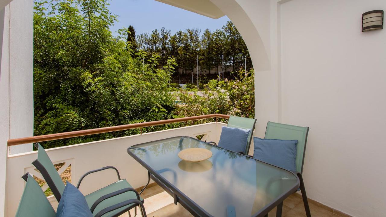 Charming Beachside Apartment W/ Pool By Lovelystay Αλμπουφέιρα Εξωτερικό φωτογραφία