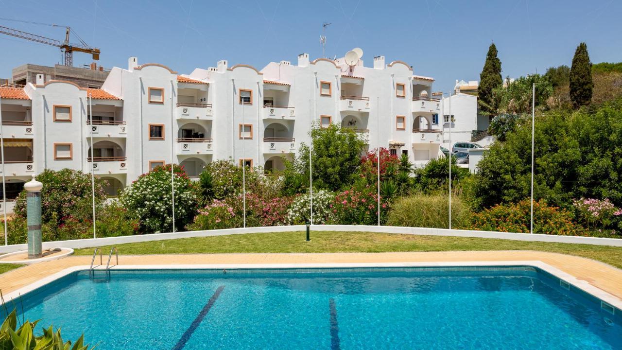 Charming Beachside Apartment W/ Pool By Lovelystay Αλμπουφέιρα Εξωτερικό φωτογραφία