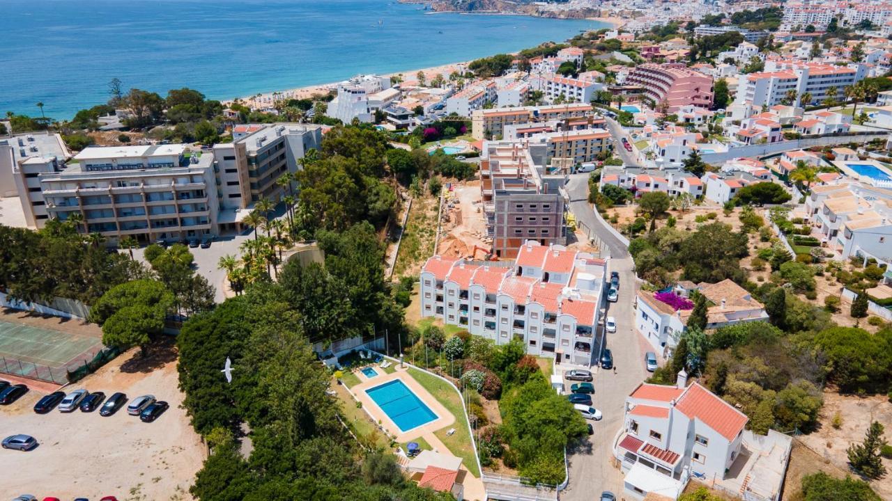 Charming Beachside Apartment W/ Pool By Lovelystay Αλμπουφέιρα Εξωτερικό φωτογραφία